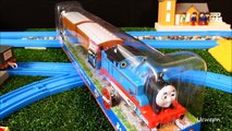 2012 Trackmaster Thomas with Annie and Clarabel, unboxing review and first run.