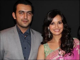 Dia Mirza, Sahil Sangha Engaged - BT