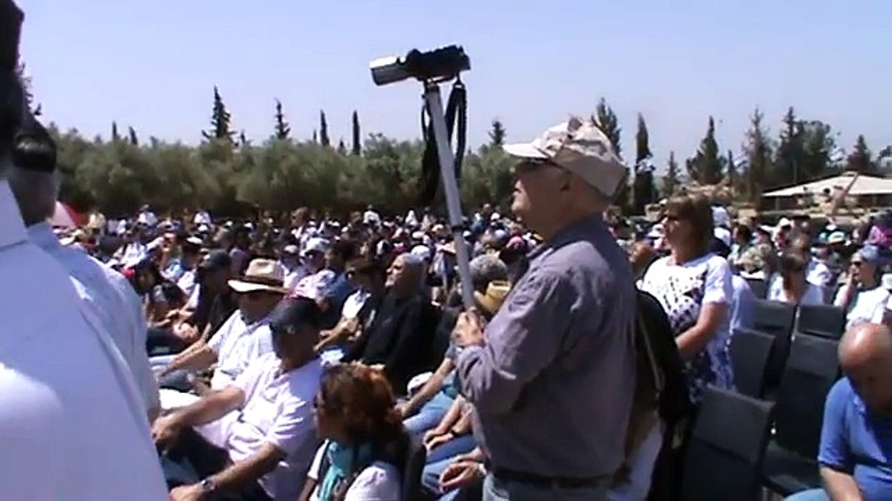 אחי הצעיר יהודה -שיר מנולה