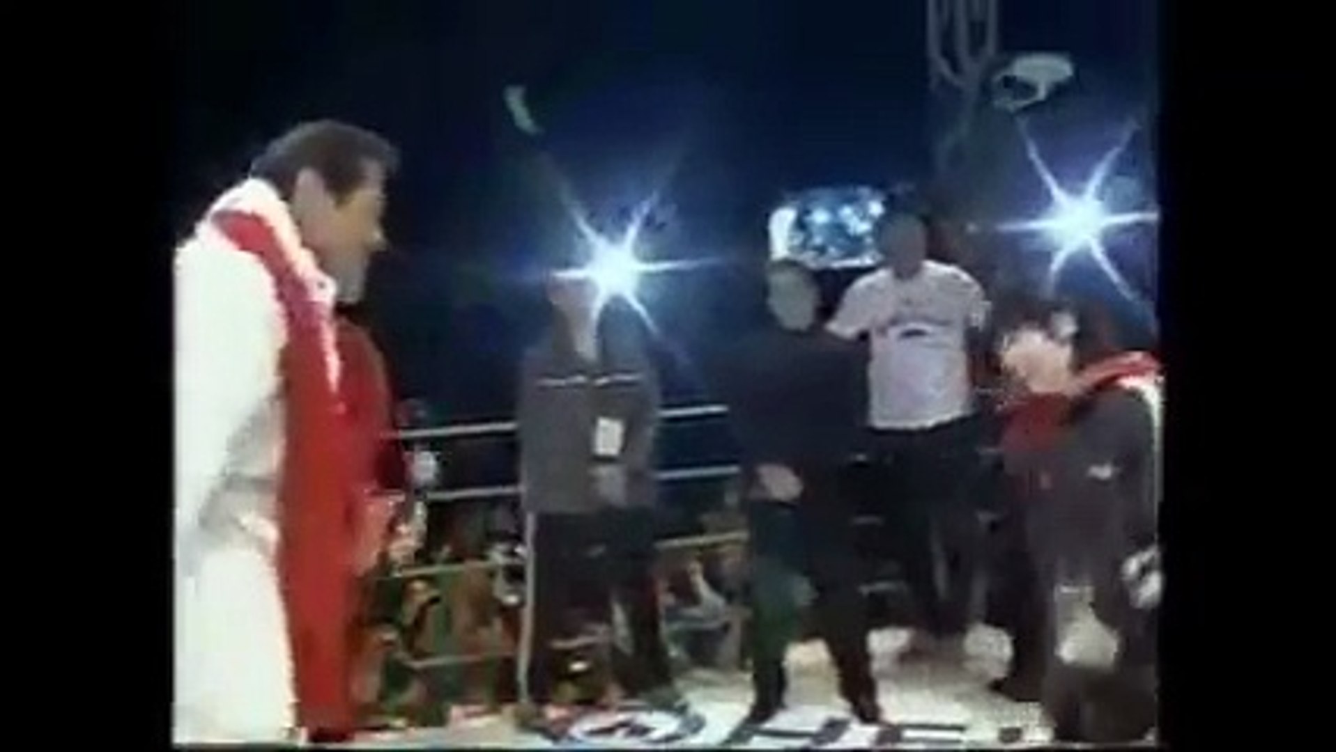 闘魂注入 百八ビンタ中に猪木がブチギレ Video Dailymotion