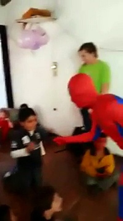 Violent Spiderman faceplant during birthday party : Knocked out!