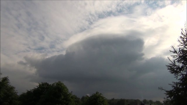 Breathtaking UFO cloud pileus or cap over Rybnik/PL HD 2015