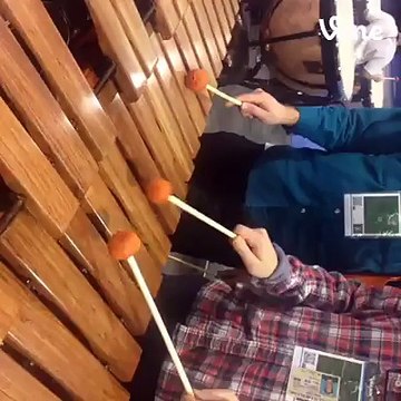 Does this sound familiar by Jeffrey Brodsky?syndication=228326