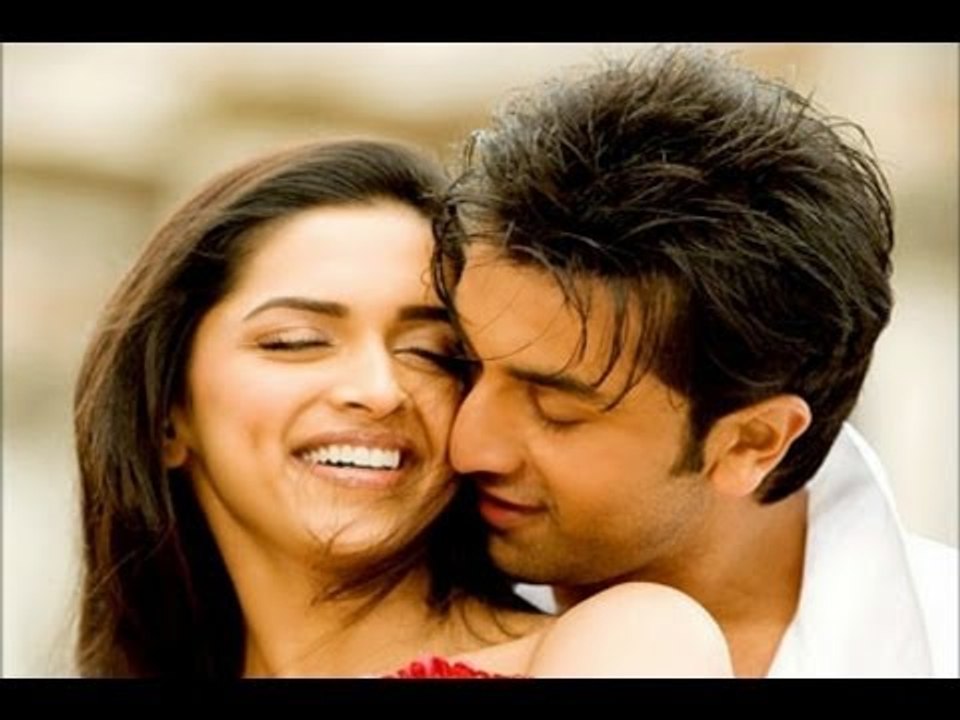 When Deepika Padukone Cried For Ranbir Kapoor - BT