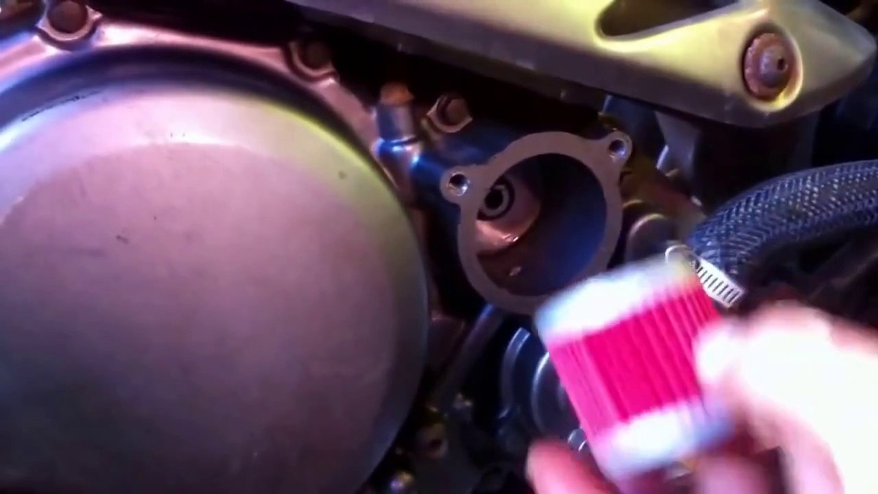 How to do an oil change on a Suzuki Ltz400. How to change oil LTZ400