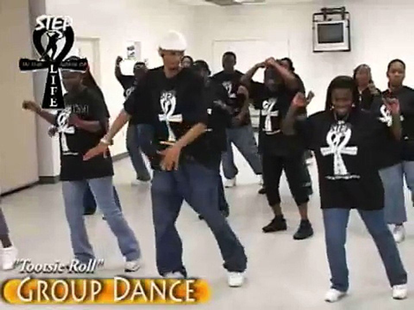 Tootsie roll dance