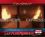 Protesters Burnt Assistant Commissioner House And Car in Daska Watch Exclusive Video