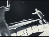 Ping pong contest : Bruce Lee and his nunchaku
