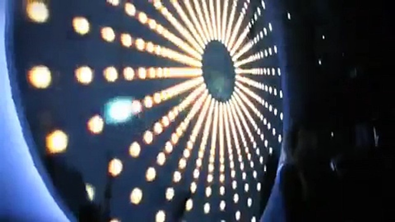 Two Door Cinema Club  -  Something Good Can Work (The Twelves Remix)