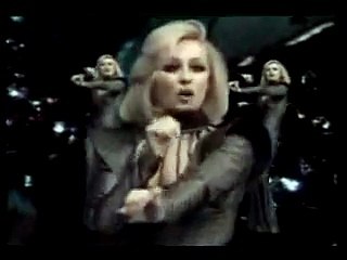 A far l'amore comincia tu - Raffaella Carra