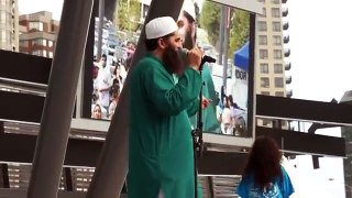 Junaid Jamshed performs Dil Dil Pakistan LIVE after 15 years in Toronto 2011