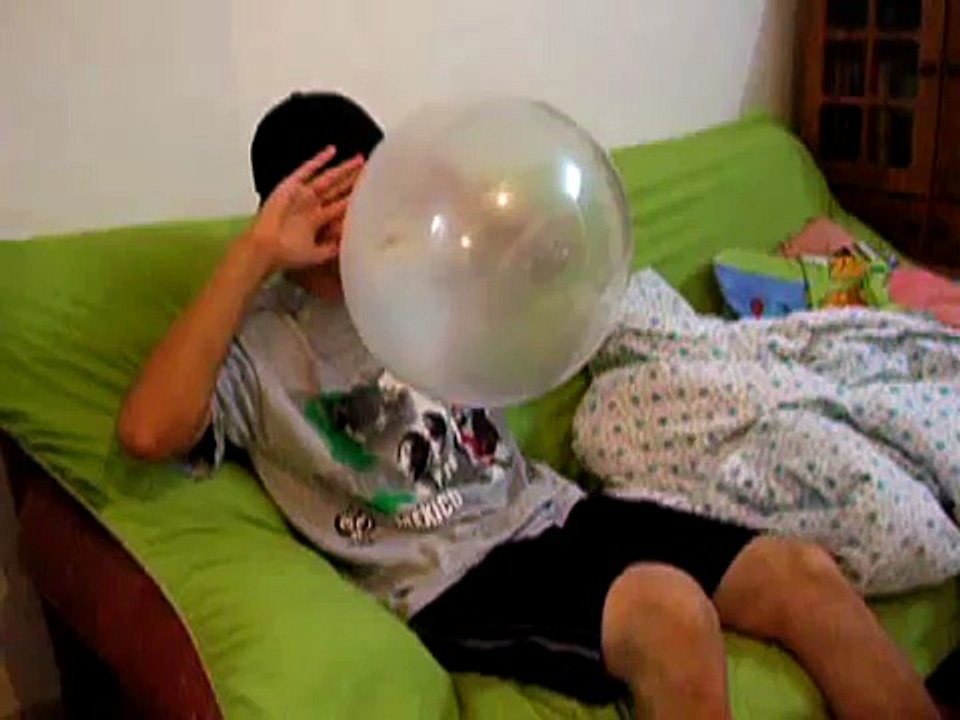 Huge Bubble Gum Balloon