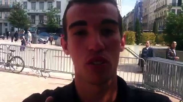 Tournois de Pentecôte place Bellecour à Lyon : Victor de l'équipe de Tarare après sa victoire en 1/2 finale !