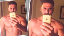 Akshay Kumar's SHIRTLESS Selfie