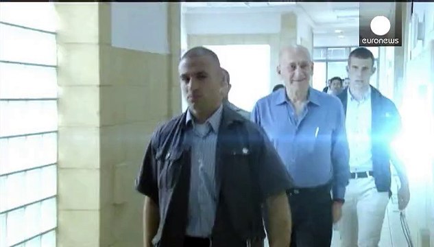 Eski İsrail Başbakanı Olmert rüşvet davasında hapis cezasına çarptırıldı