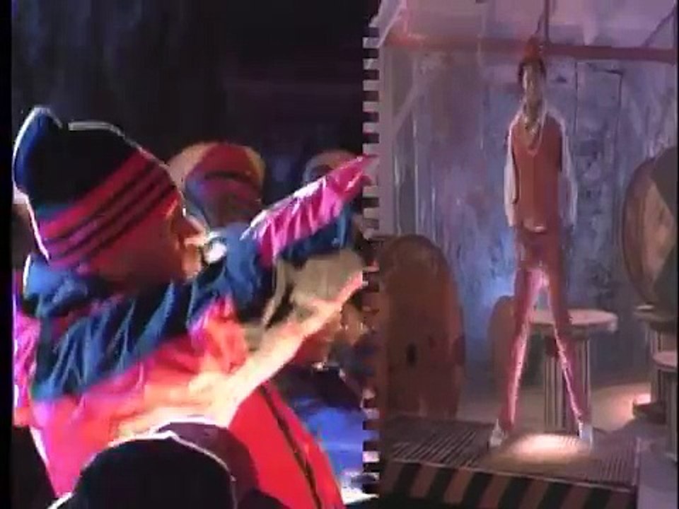 1993 Dr. Dre / Snoop Dogg / Run DMC / LL Cool J / Robert Plant MTV News Interviews