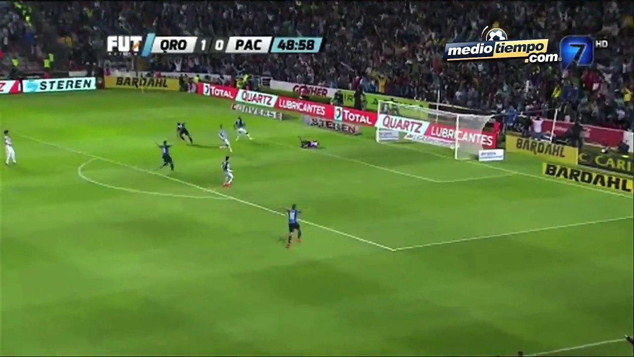 El gol de Jonathan Bornstein (2 - 0)