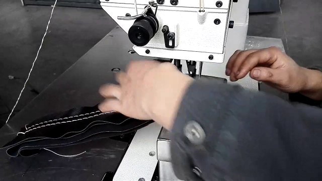 Máquina de columna triple arrastre con 2 agujas para adornos de hilos gruesos decorativos