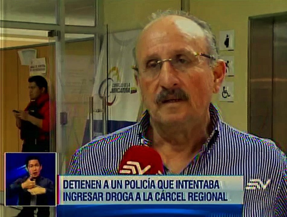 Detienen a policía que intentaba ingresar droga al Centro de Reclusión Social del Guayas