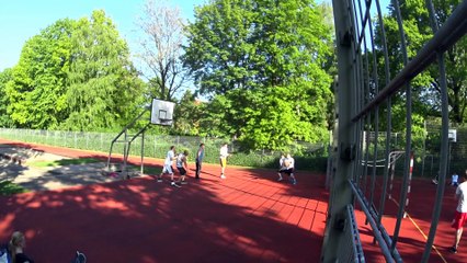 Bartek Podgorski Comes Up with Huge Block on Tom