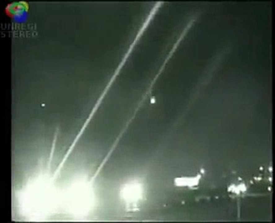 UFO chased over Highway as it was followed by Black Helicopter, 2009   Video Search Engine Fooooo