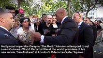 'La Roca' Dwayne Johnson bate Récord de selfies