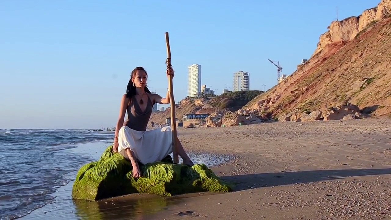 The Beautiful Didgeridoo Player - Stamasuri - TRANCE - HD - video ...
