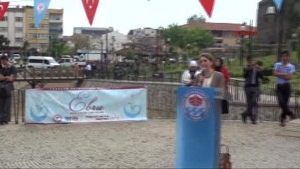 Trabzon?da 700 Öğrencinin Ebru Rekoru Denemesi