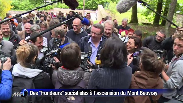 PS: Montebourg et les frondeurs au Mont Beuvray