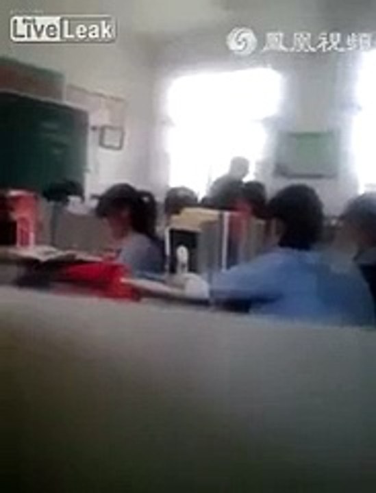 Amazing Fight Between Teacher and Female Student in Class