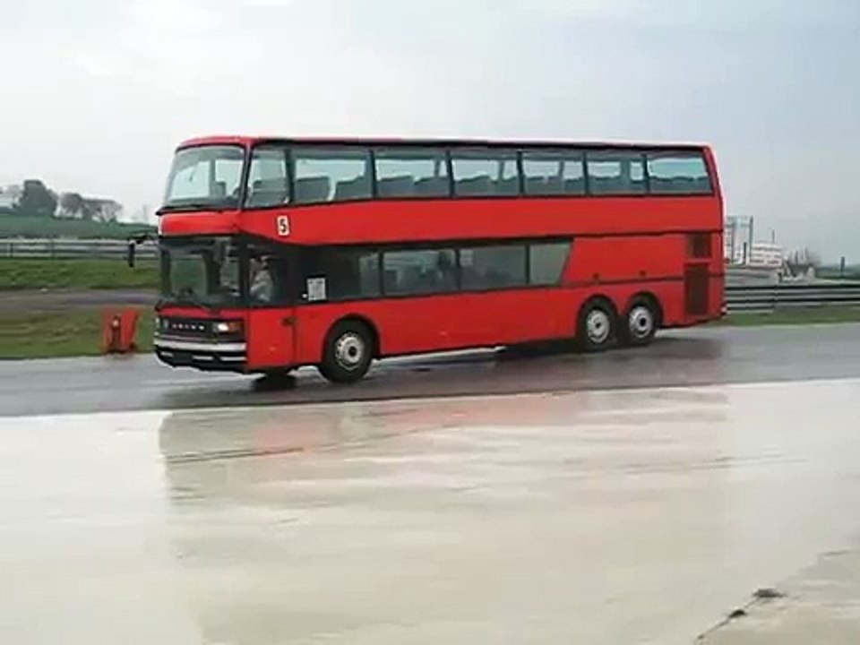 Bus drifting