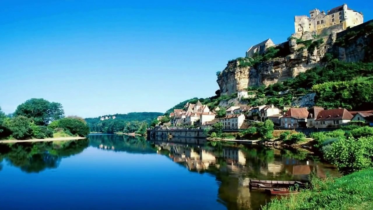 French Castle For Sale: Château de Puycharnaud