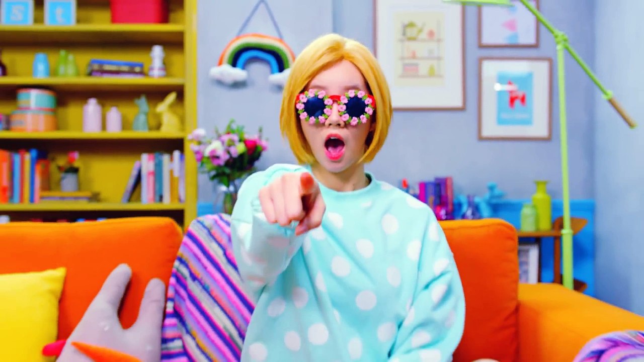 GIRL'S DAY - Hello Bubble