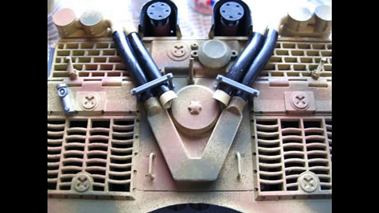 Tiger Tank Model in 1/25 scale (Tamiya)