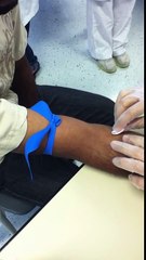 Soins infirmier - Ma première prise de sang - ponction intraveineuse