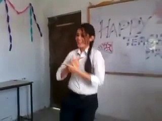 Lahori Girl Dance In School Room