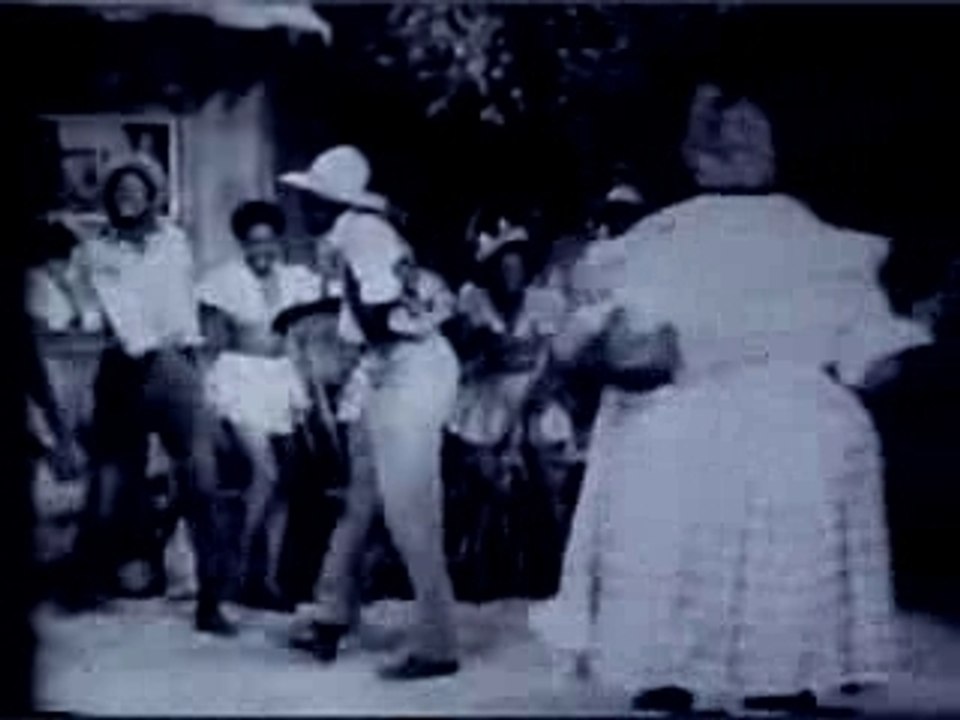 The Mills Brothers - Caravan 1946