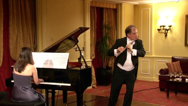 Bach, Flute Sonata BWV 1031- Claudio Barile flute - Paula Peluso piano 2- Siciliano. 3- Allegro