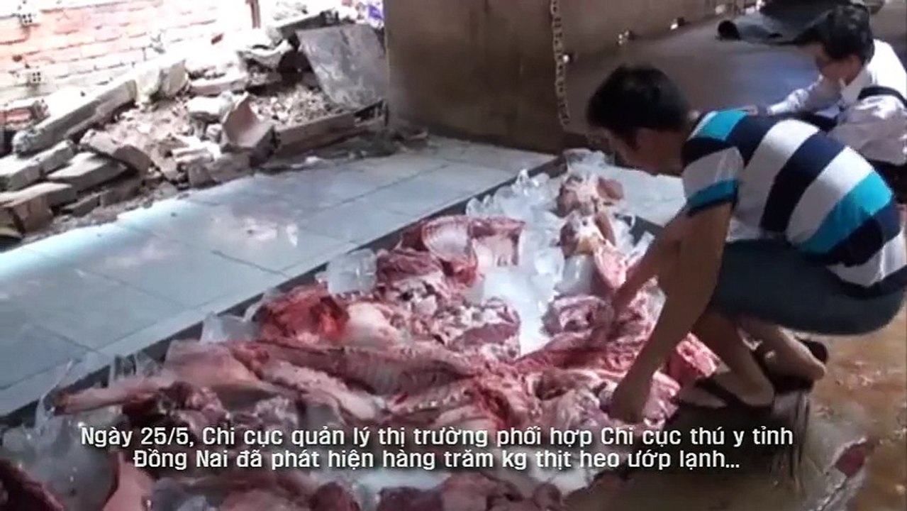 Ruoi nhang o lo mo heo