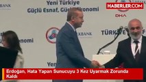 Cumhurbaşkanı Erdoğan Sunucuya Sufle verdi