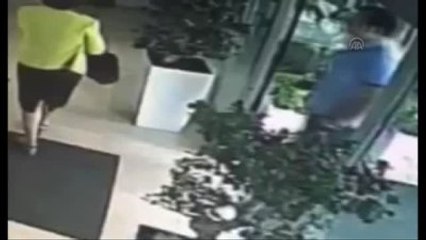 CHP Milletvekili Adayı Türkmen'e Silahlı Saldırı Anı (2)