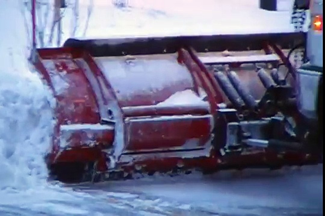 2008 F250 Superduty Plowing Snow