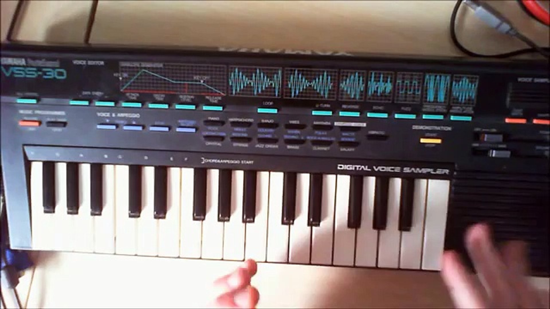 How to make a Sigur Ros style Lo-Fi sampled vocal sound on the Yamaha VSS-30