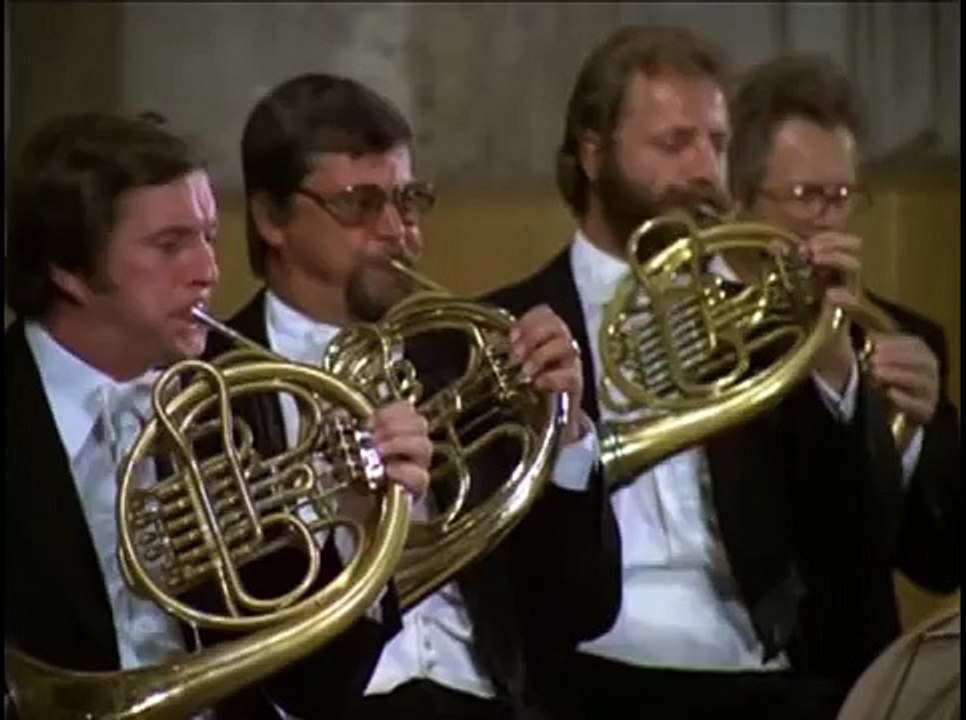 BEETHOVEN - Symphony No. 5 - Leonard Bernstein (4)