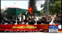 Security shed set on fire by Lawyers outside Punjab Assembly while they were Refused to Enter Punjab Assembly