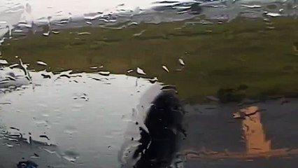 B777-300 take off !! from Haneda Airport of the rainy day