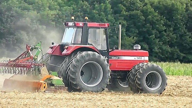 Two IH 1455 XL BEST MOTOR SOUND !