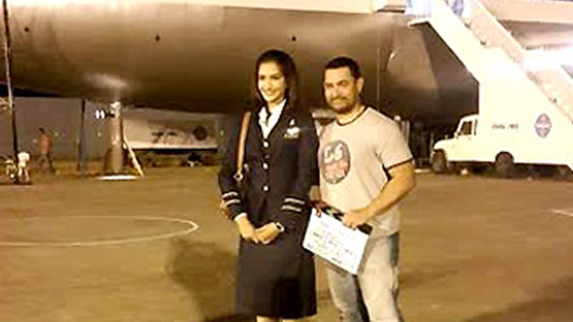 Aamir Khan Visits Sonam Kapoor On The Sets Of NEERJA