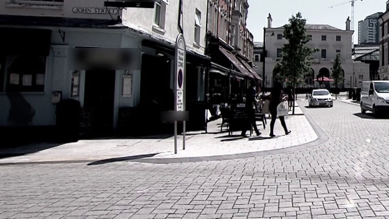 Real Ghost Caught on Tape at Street 2015 New Video ! Watch Terrifying 'Ghost' Caught On Tape