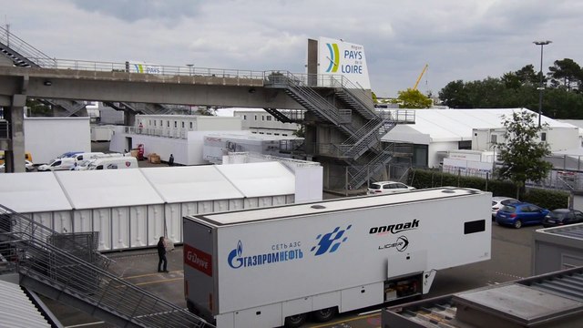 24 Heures du Mans 2015 - les équipes s'installent dans le paddock